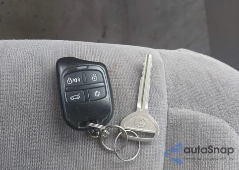 2002 Toyota Avalon Xl from USA, damaged, VIN 4T1BF28B02U200974